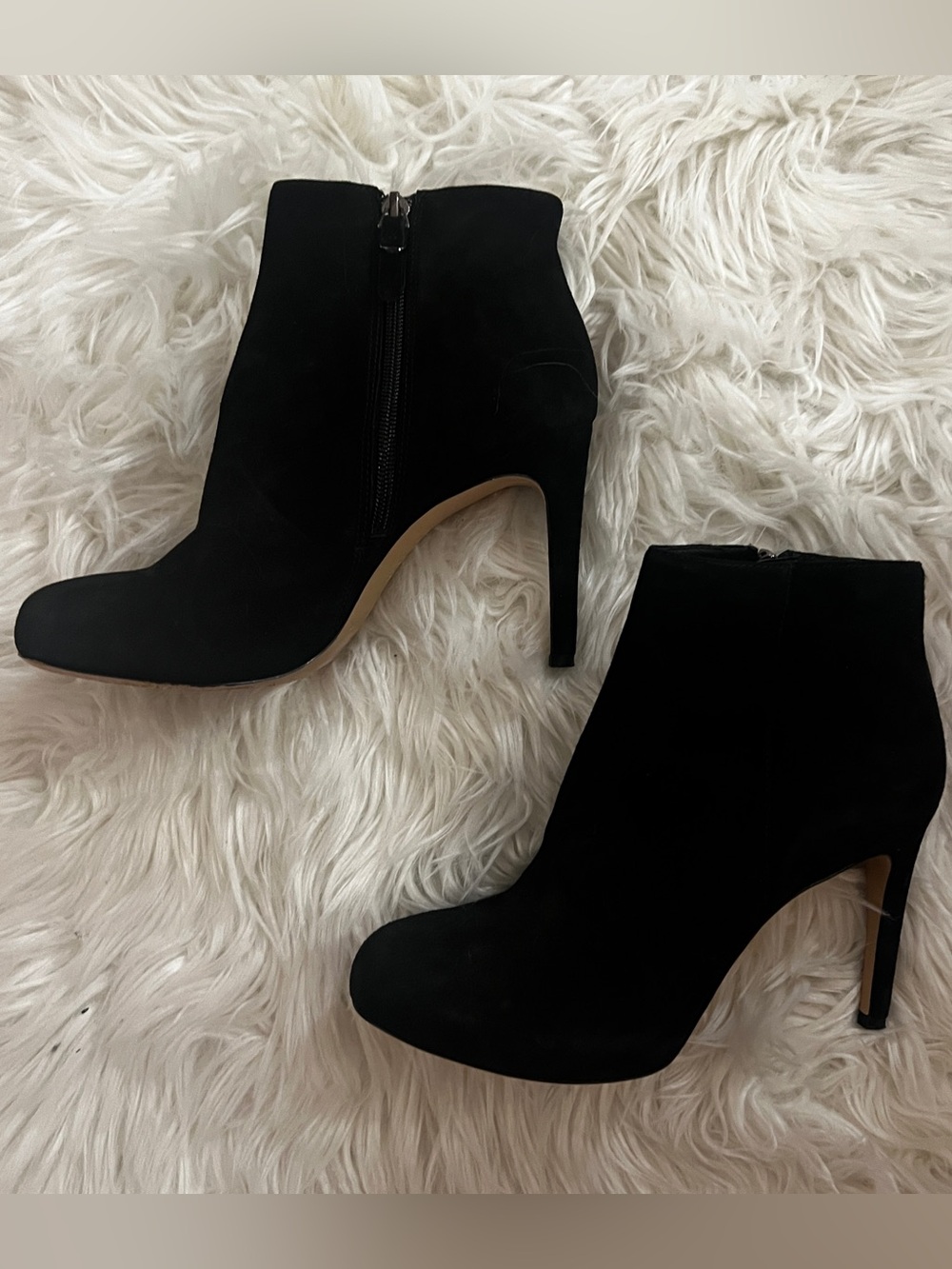 Via Spiga Round Toe Suede Booties - Black 6.5